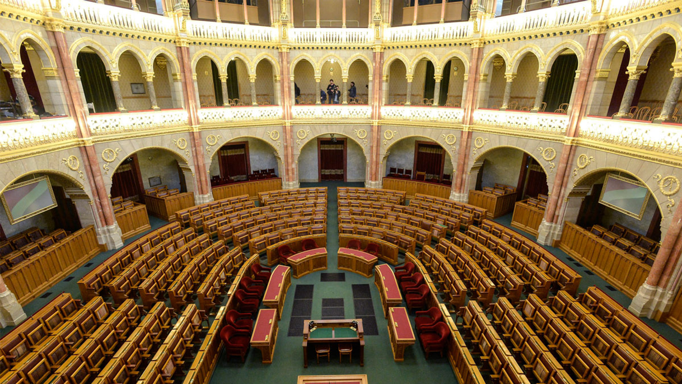 új parlament ülésterem 