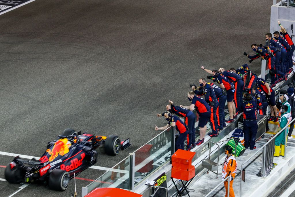 Forma-1, Abu-dzabi Nagydíj, Max Verstappen, Red Bull Racing 
