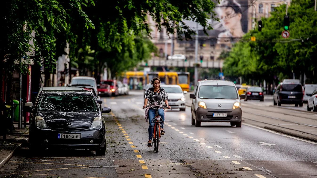Budapest Nagykörút biciklisáv bicikli kerékpársáv kerékpár közlekedés 