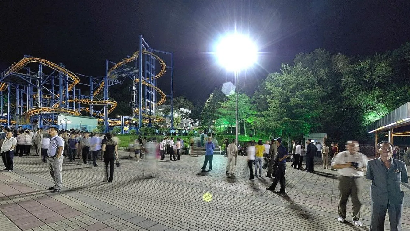 Keszon Ifjúsági Park, Phenjan, Észak-Korea, vidámpark 