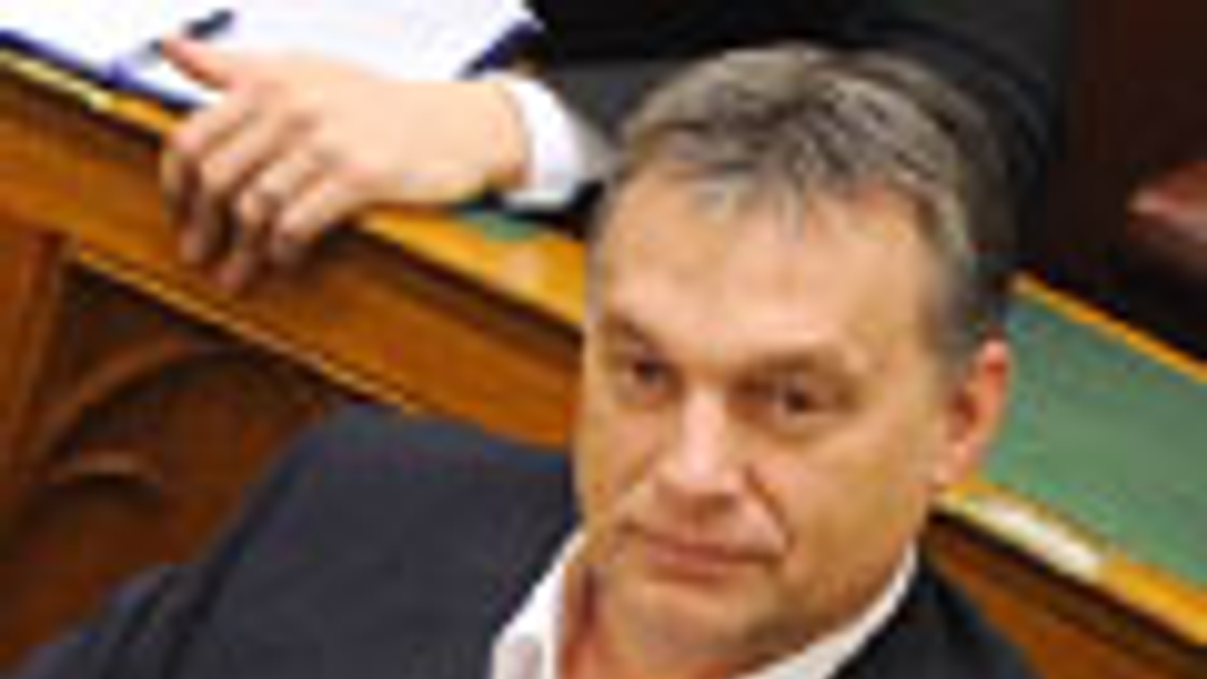 alkotmánymódosítás, alaptörvény-módosítás, elfogadta a parlament, Orbán Viktor, Semjén Zsolt