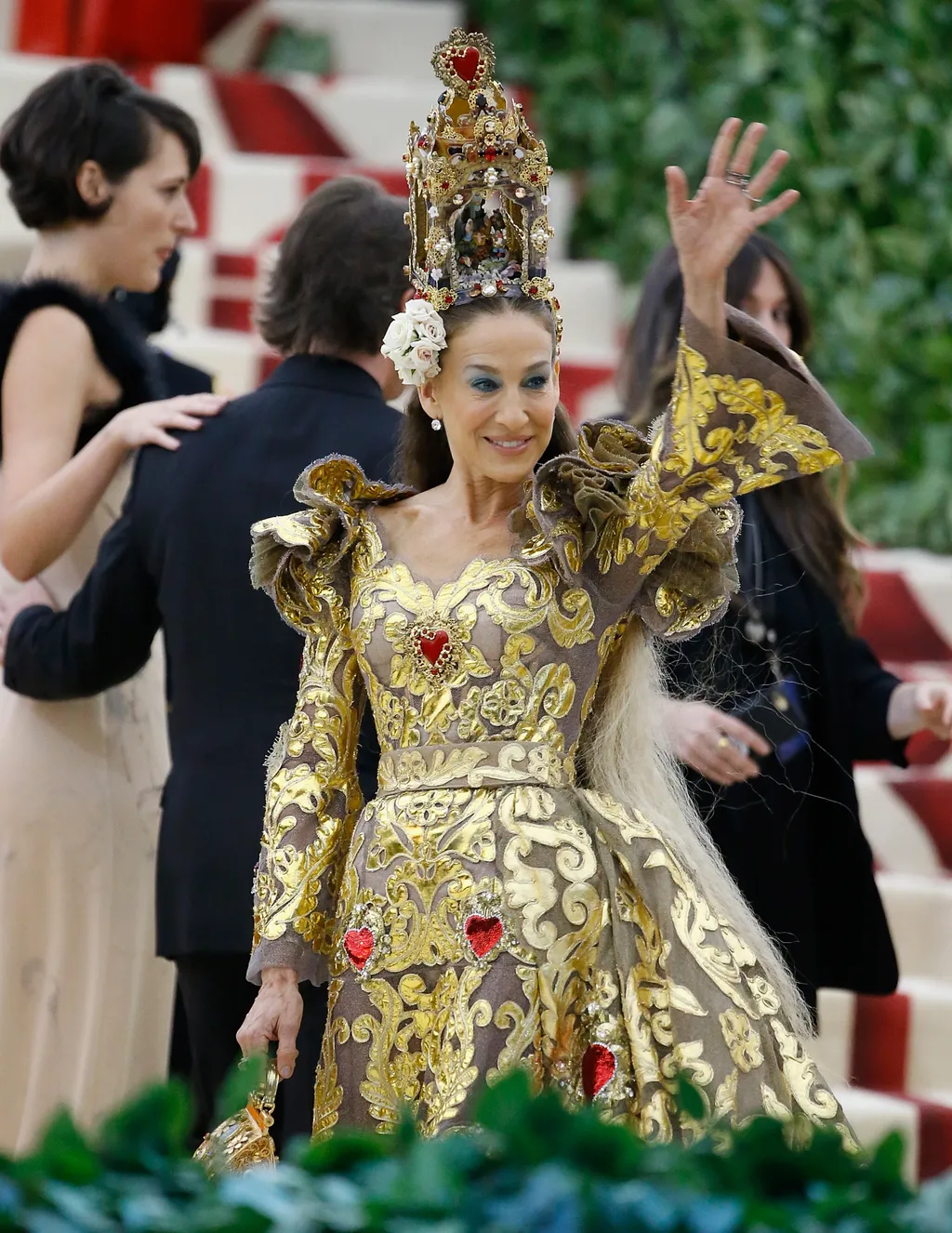 Heavenly Bodies: Fashion & The Catholic Imagination Costume Institute Gala - Outside Arrivals GettyImageRank1 Human Body Civilization Imagination VERTICAL USA Idyllic New York City Art Museum Photography FASHION Catholicism Sarah Jessica Parker Arts Cultu