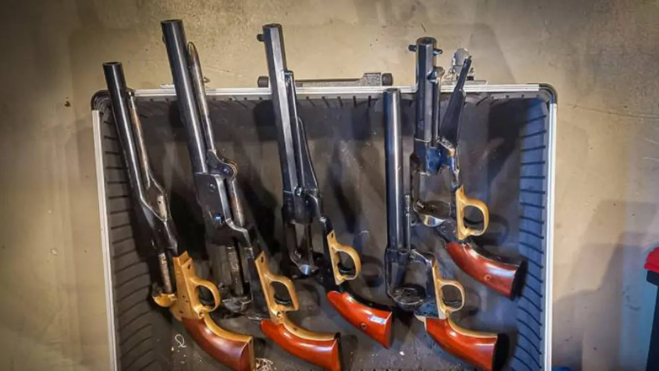 fegyver, Hollandia, Lengyelország, fegyvercsempészés 
