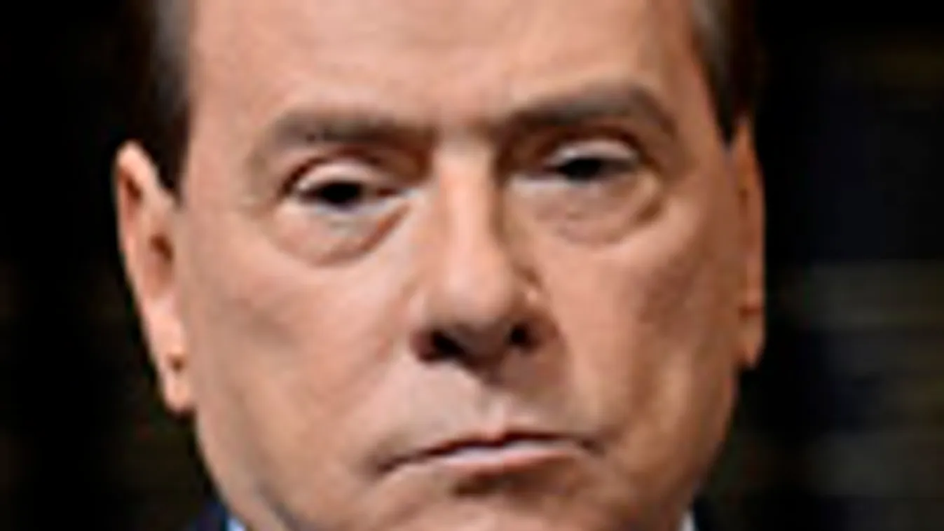 galéria, fotókon akkor és most Silvio Berlusconi