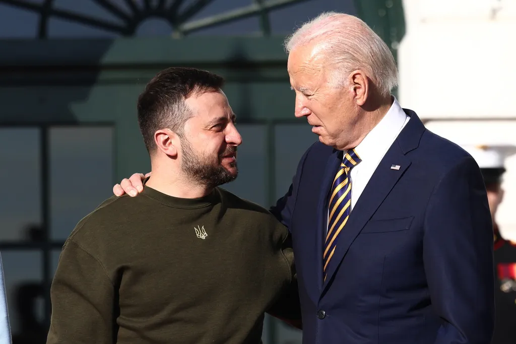 BIDEN, Joe; ZELENSZKIJ, Volodimir 