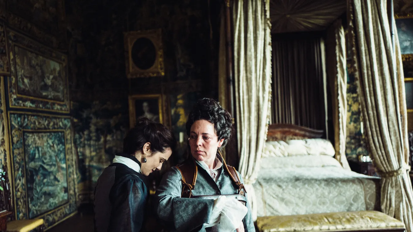 Rachel Weisz and Olivia Colman in the film THE FAVOURITE. Photo by Yorgos Lanthimos. © 2018 Twentieth Century Fox Film Corporation All Rights Reserved 