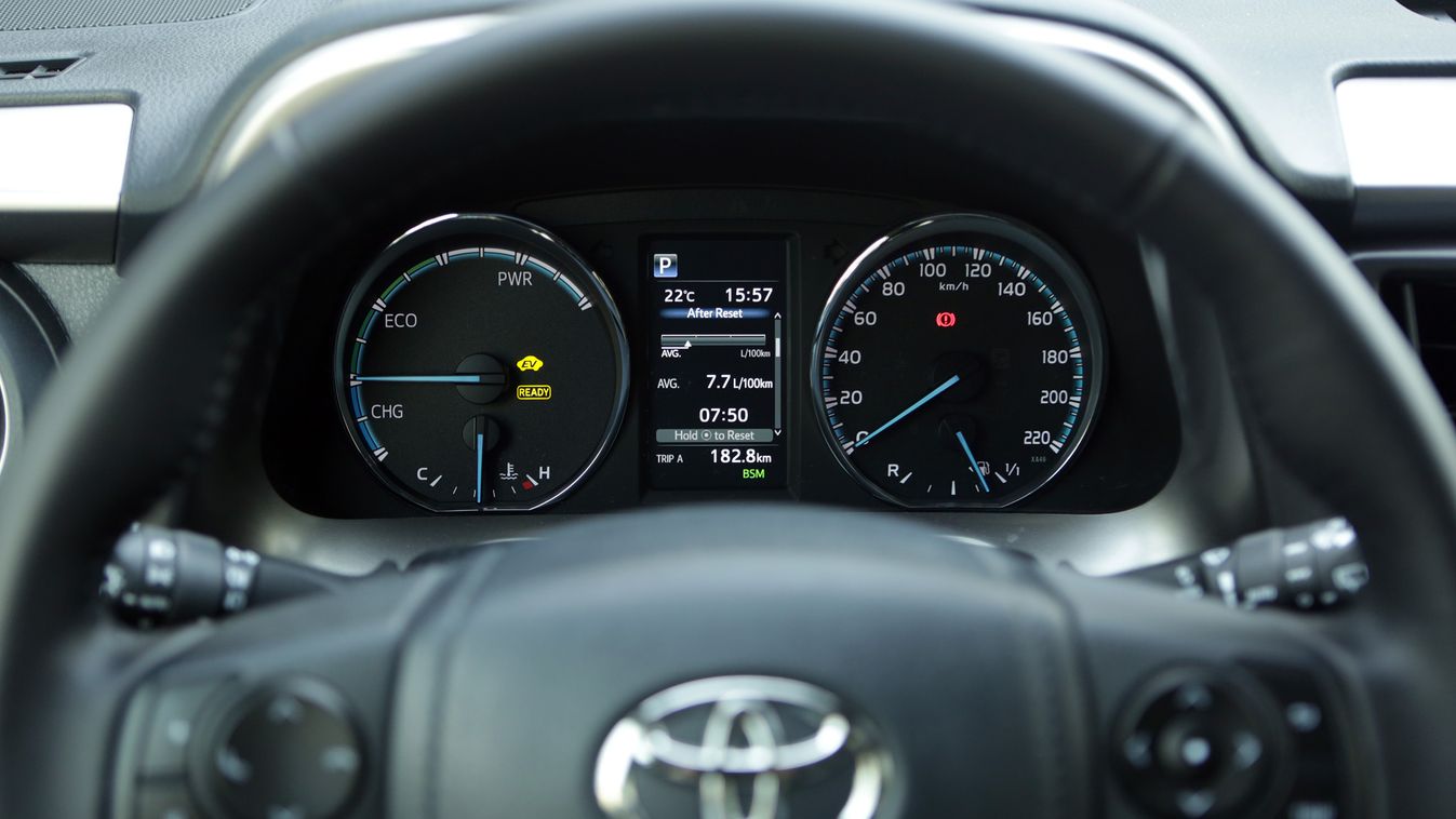 Új Toyota Rav4 Hybrid 2016 