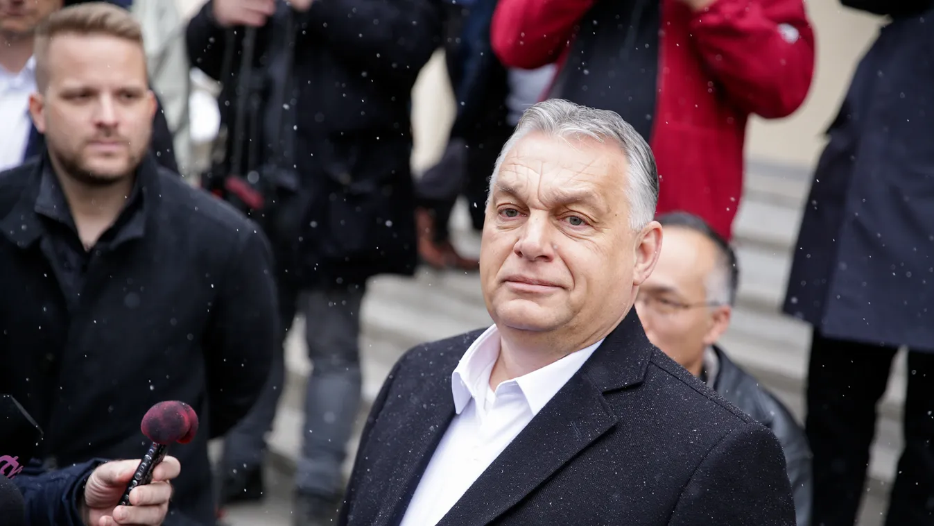 Választás 2022, 2022-es magyarországi országgyűlési választás, szavazás, Orbán Viktor, Zugligeti Általános Iskola 