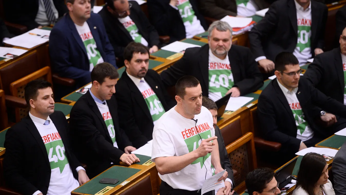 parlament országház jobbik flashmob férfiak 40+ Sneider Tamás 
