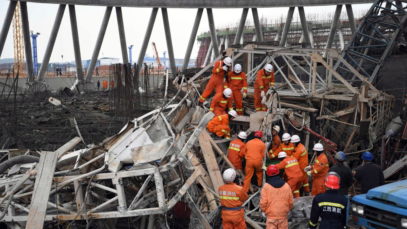 Kína Fengcseng baleset összedőlt egy állvány negyven ember életét vesztette 