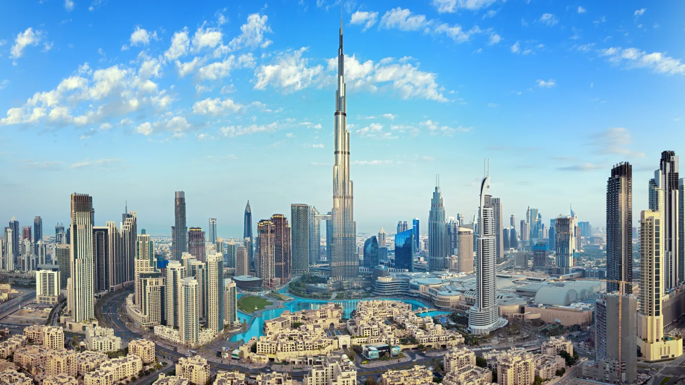 városok, galéria, Dubai,-,Amazing,City,Center,Skyline,With,Luxury,Skyscrapers,,United Dubai - amazing city center skyline with luxury skyscrapers, United Arab Emirates 