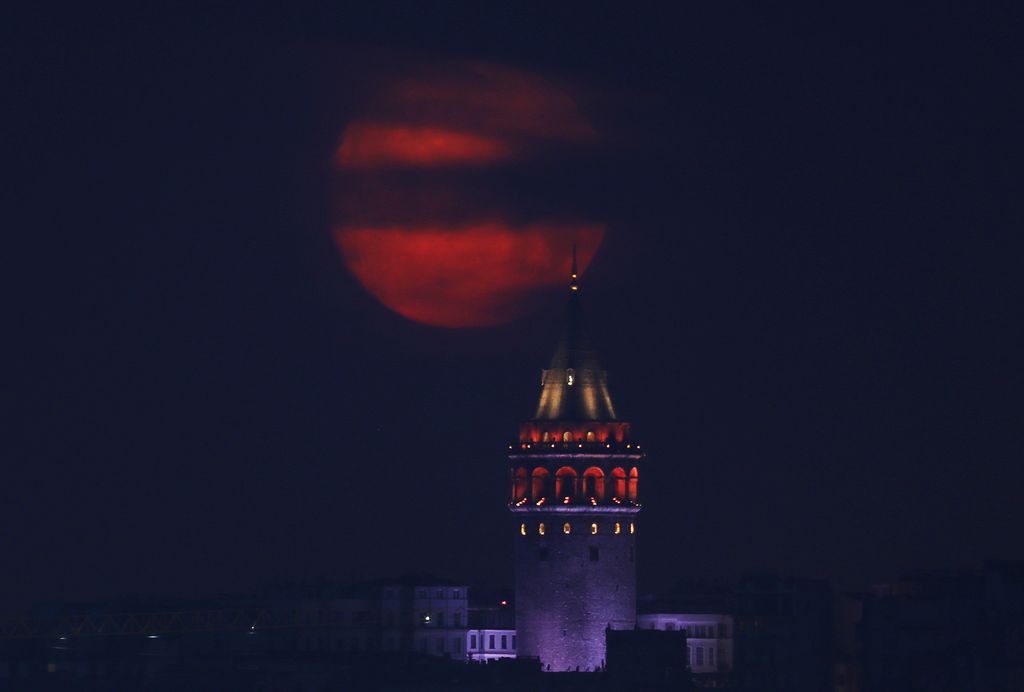 Full Moon in Istanbul 2020,full moon,IStanbuş,May,Turkey 