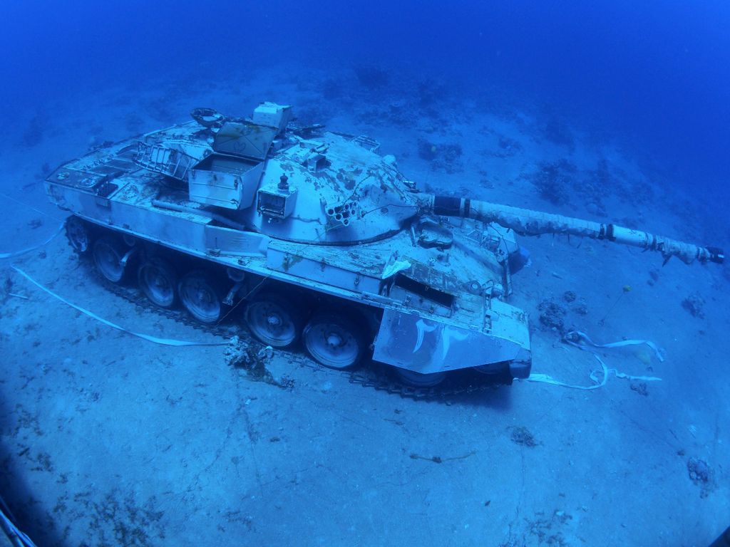 Akaba víz alatti katonai múzeum 