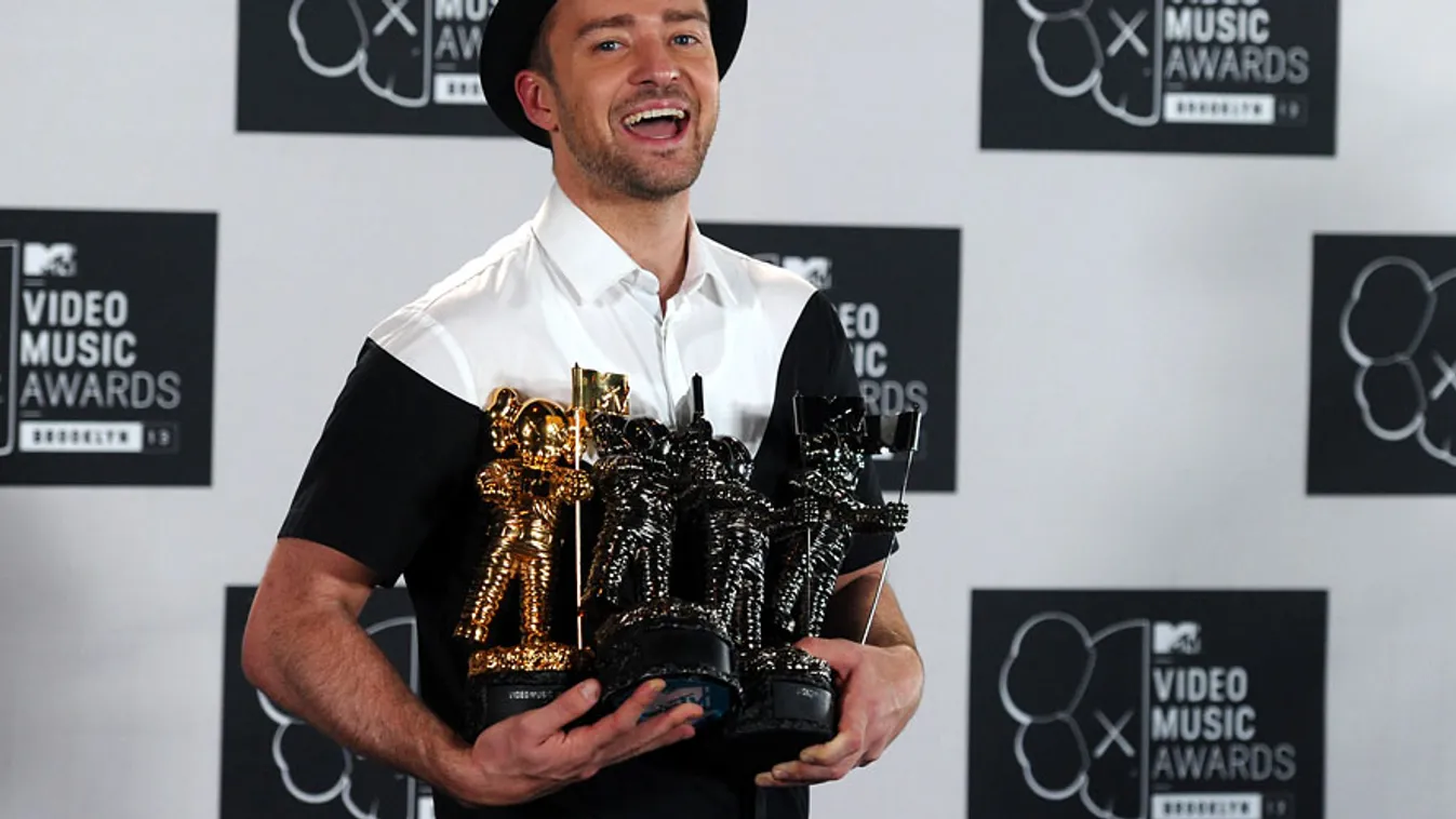 Justin Timberlake díjaival, Video Music Awards, New York