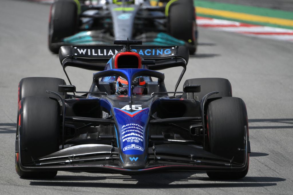 Forma-1, Nicholas Latifi, Williams, Lewis Hamilton, Mercedes, Spanyol Nagydíj 2022, péntek 