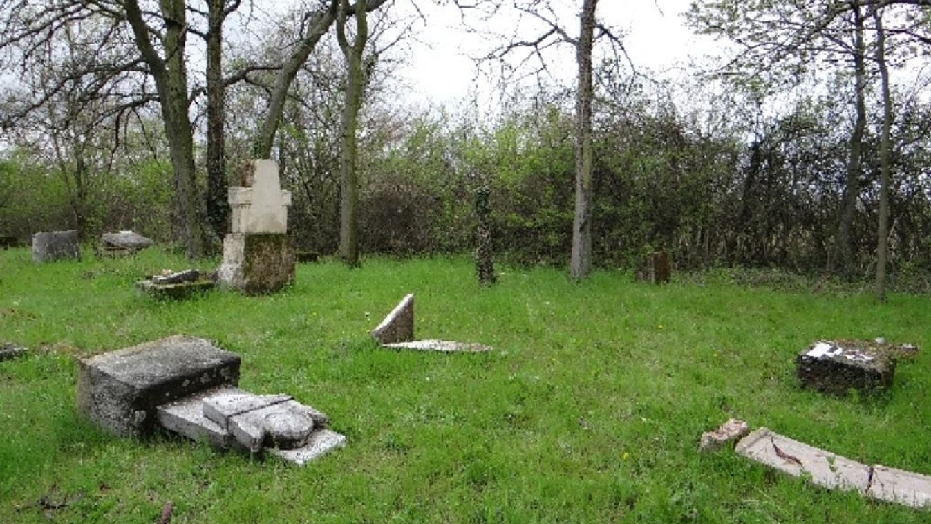 Budakeszi temető, sír, rongálás 