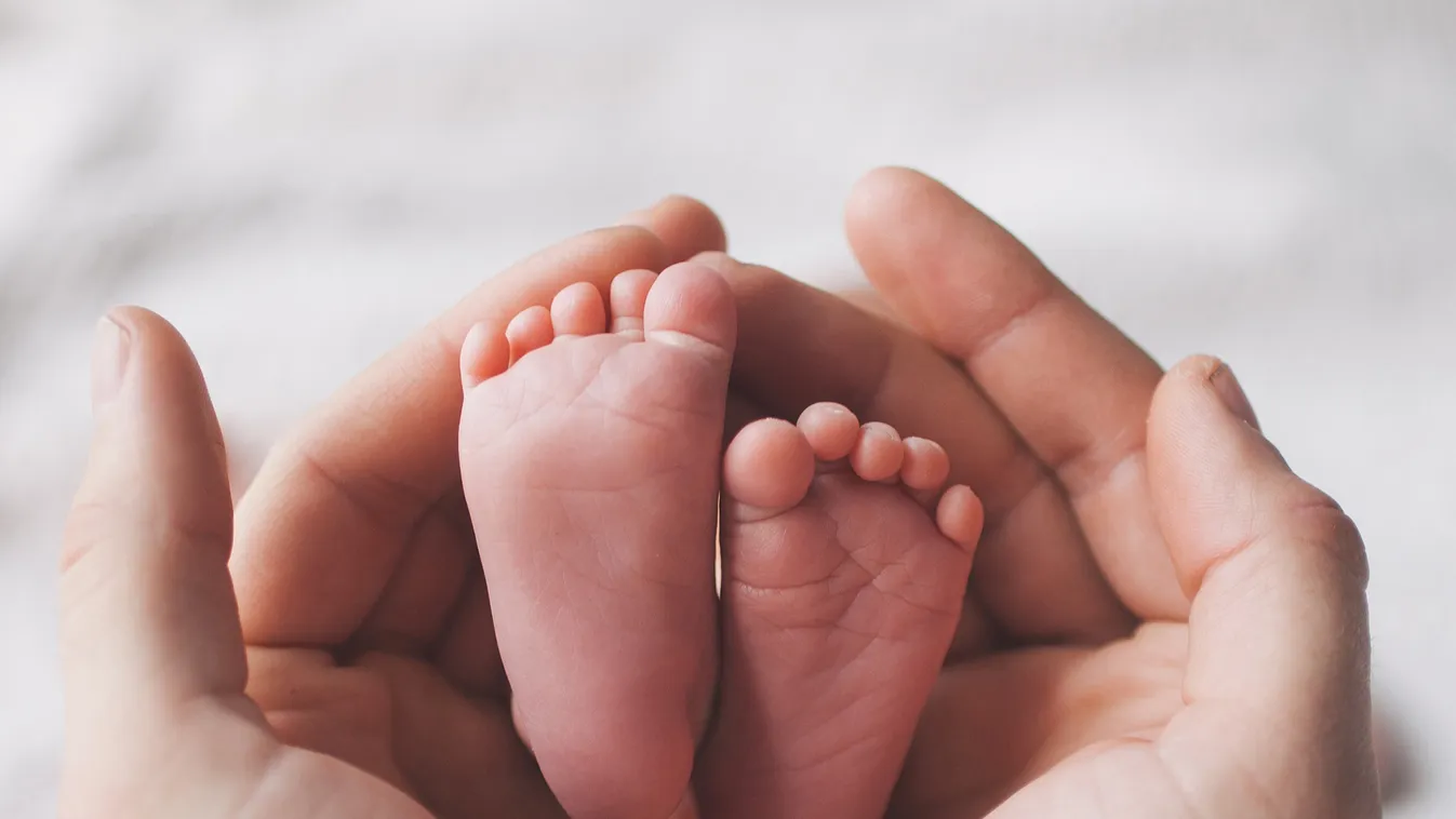 baba Igazi baby boom volt 2020: nézd meg az idén született sztárbabákat 