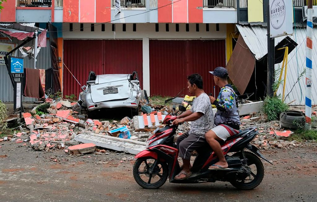 földrengés Indonéziában, Mamuju, 2021. január 15. 