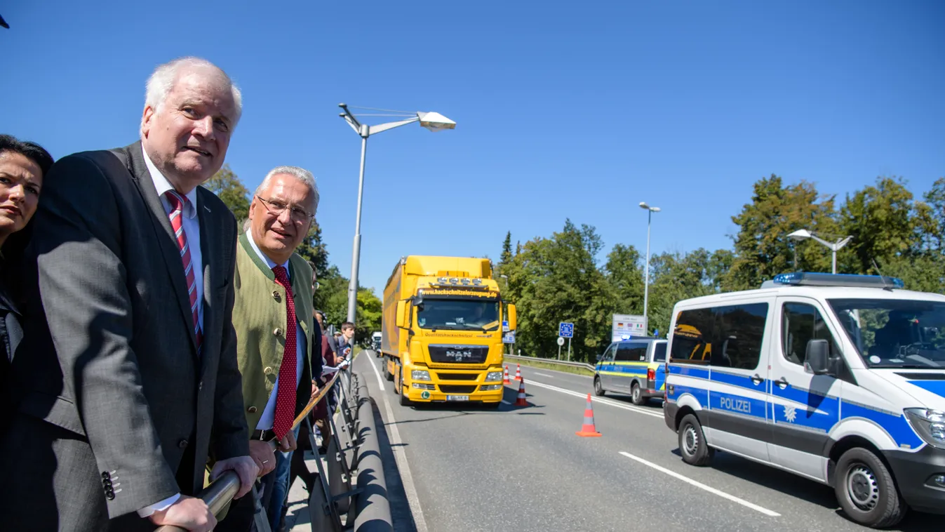 Seehofer visits German-Austrian border POLITICS REFUGEE MIGRATION police 