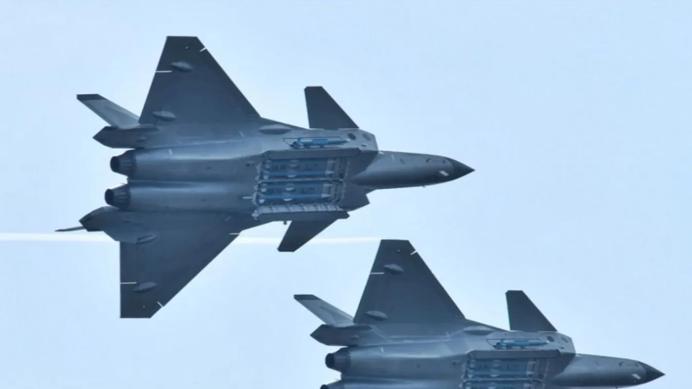Rengeteg kínai katonai repülőgép jelent meg Tajvan közelében 