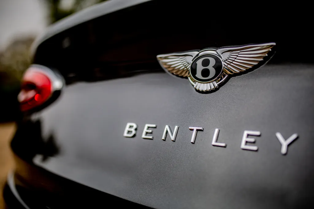 Bentley Bentayga
autó, Budapest, 2020.11.13. 