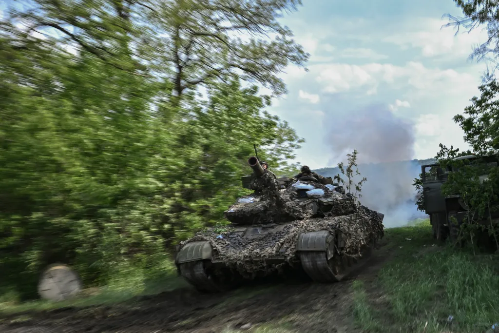ukrán válság 2022, orosz ukrán háború, ukrajna, ukrán tank 