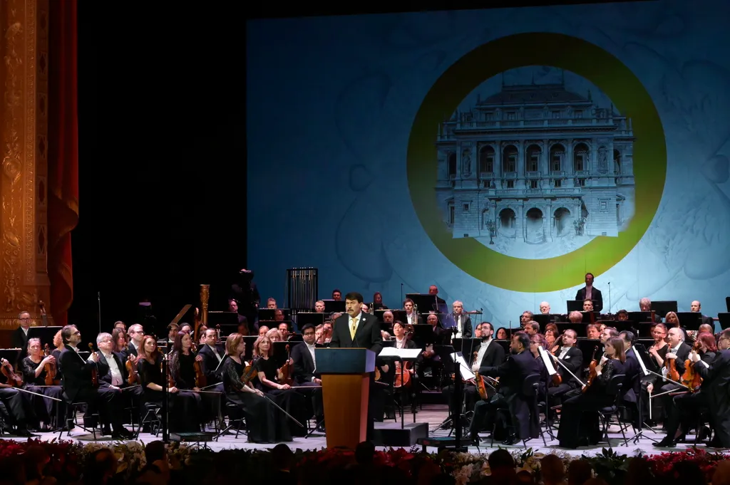 opera, operaház, gálakoncert, Magyar Állami Operaház, újranyitógála, újranyit, gála, koncert 