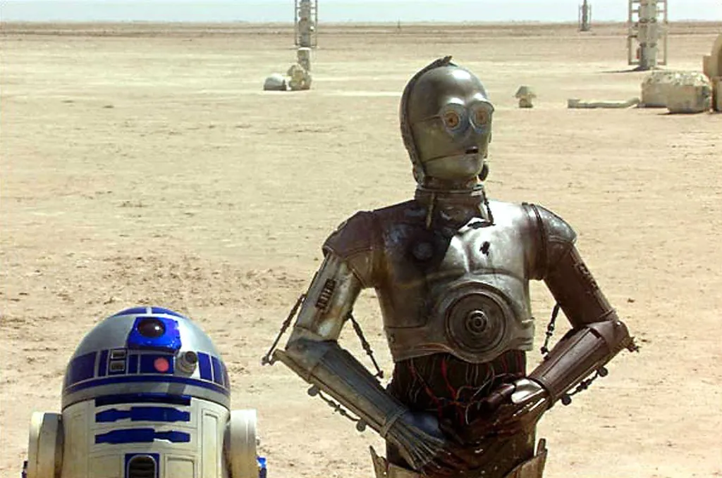 Star Wars: Episode II - Attack of the Clones Cinema USA united states Science Fiction Lucas c3-po r2-d2 Horizontal ROBOT SQUARE FORMAT 