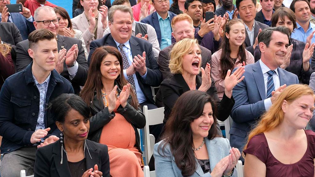 NOLAN GOULD, ED O'NEILL, SARAH HYLAND, ERIC STONESTREET, JULIE BOWEN, JESSE TYLER FERGUSON, AUBREY ANDERSON-EMMONS, TY BURRELL Episodic MODERN FAMILY - "Commencement" - Cam is finally getting a chance to shine when he is asked to preside over the high sch