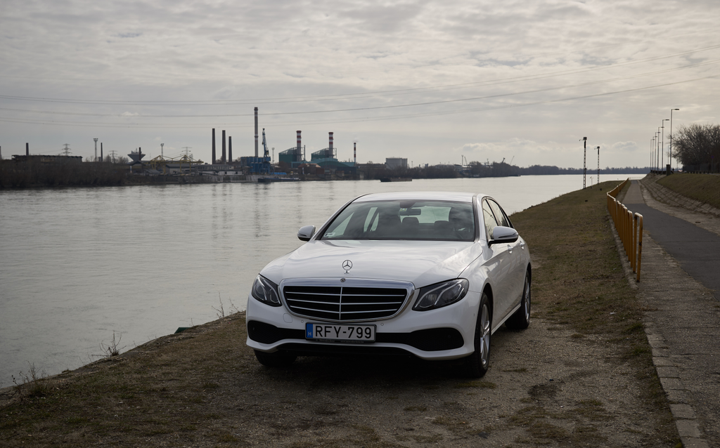 Mercedes E200 4matic Limited Edition teszt (2019) 