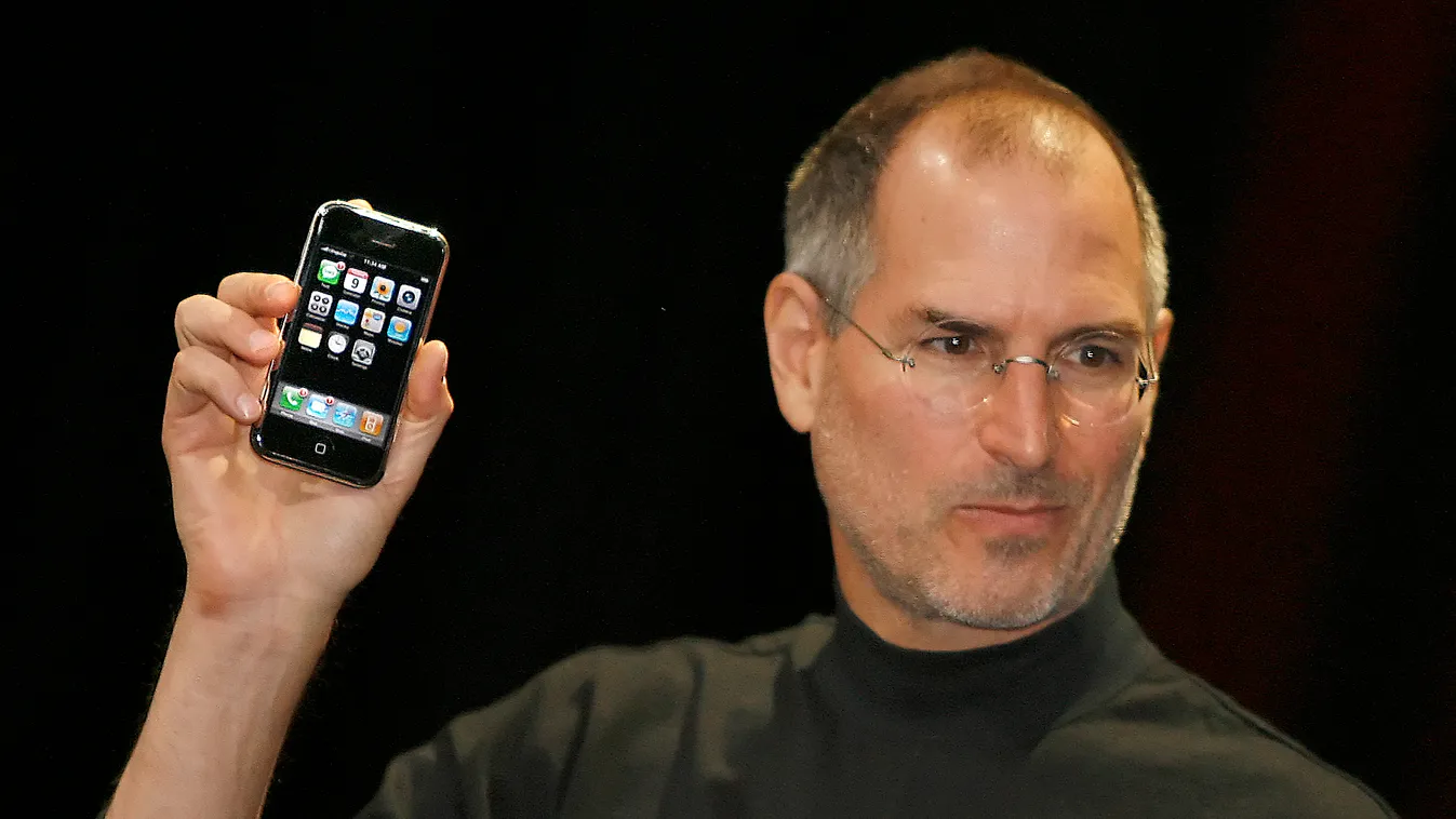 Steve Jobs, iPhone, 2007 