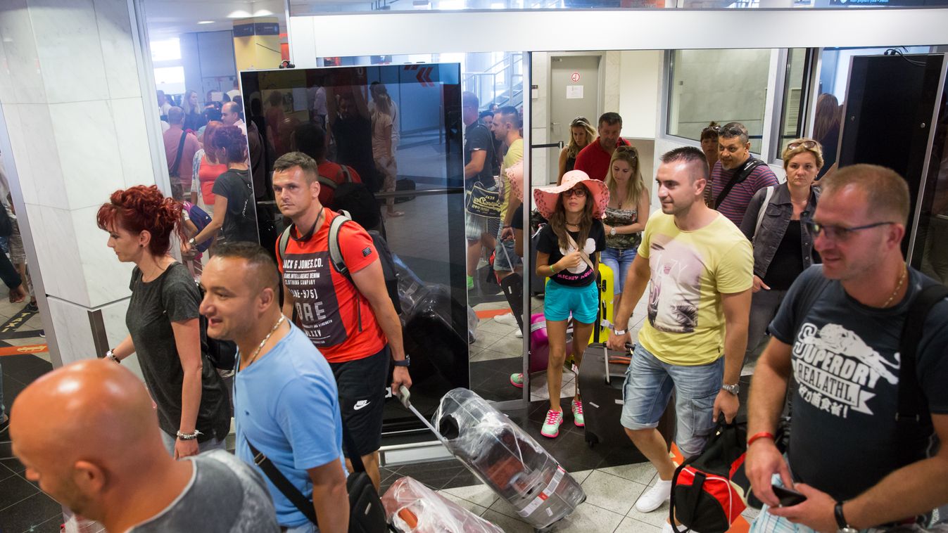 A Green Holidays utazási iroda csődje miatt Törökországban rekedt mintegy 800 turistából tegnap estére mindenkit hazahoztak 