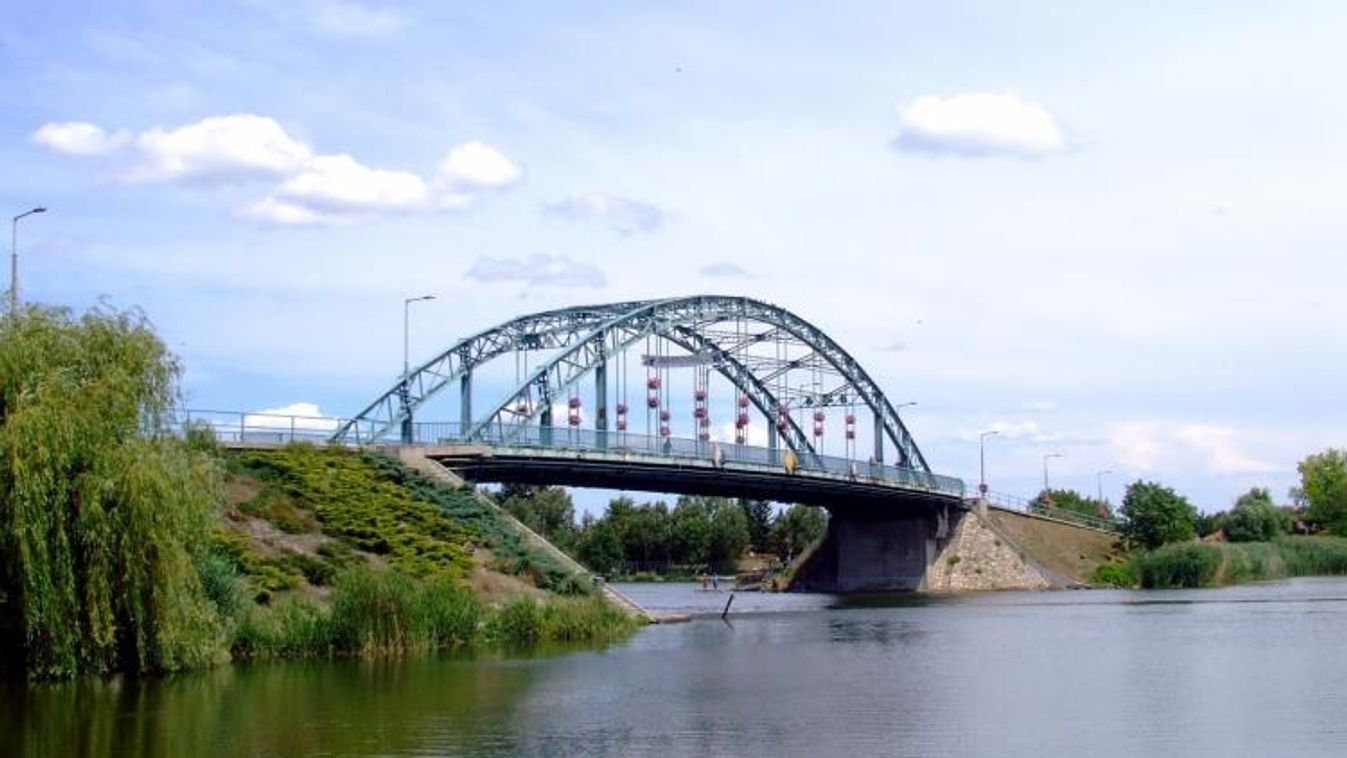 Ráckevei Árpád híd 