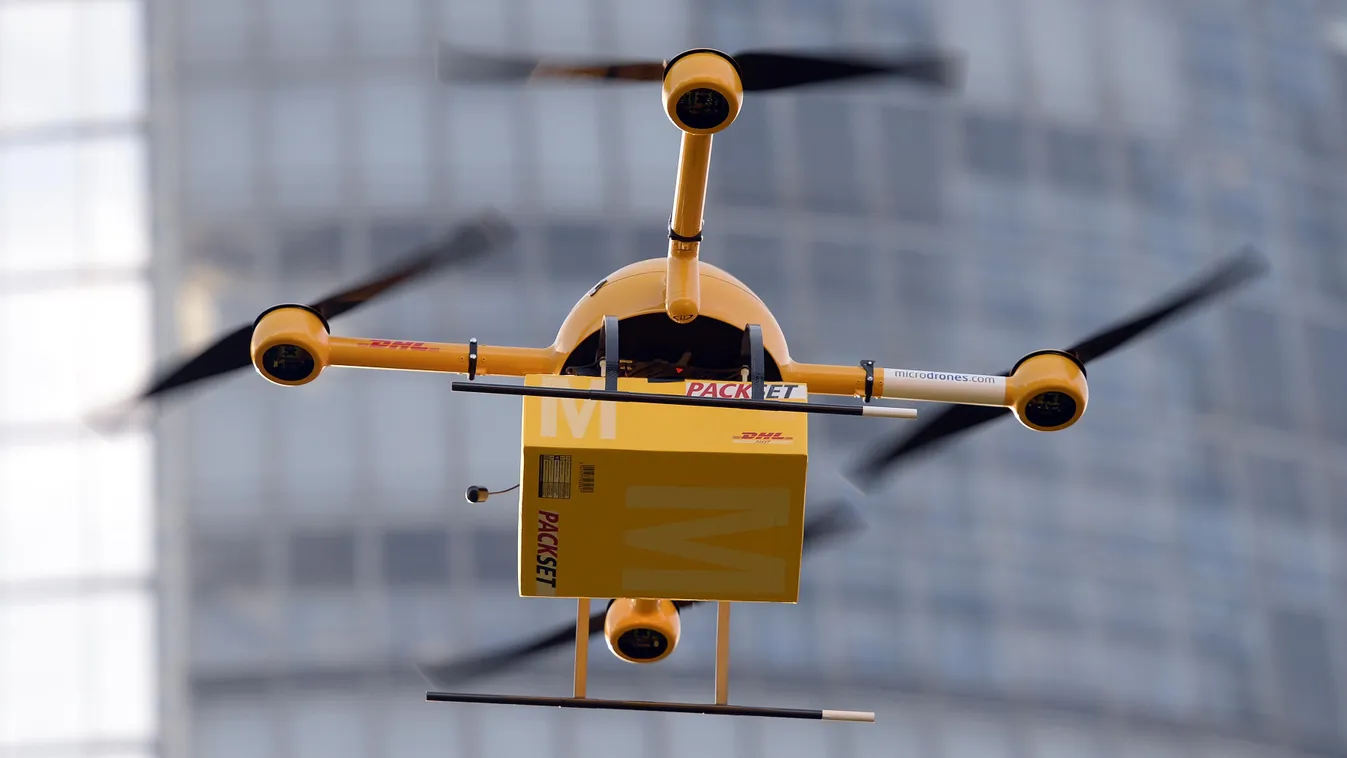 hogyan fogunk vásárolni 2025-ben, házhosszállítás, drón, illusztráció, a DHL berlin egyik drónja tesztüzemben 
