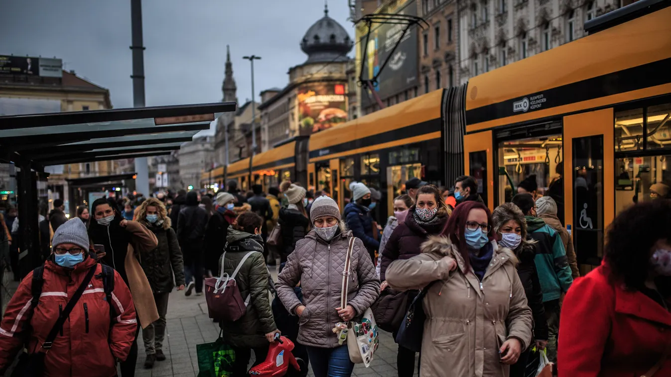 koronavírus, vírus, járvány, forgalom, tömeg, megálló, Blaha, Blaha Lujza tér, 2020.11.27. 