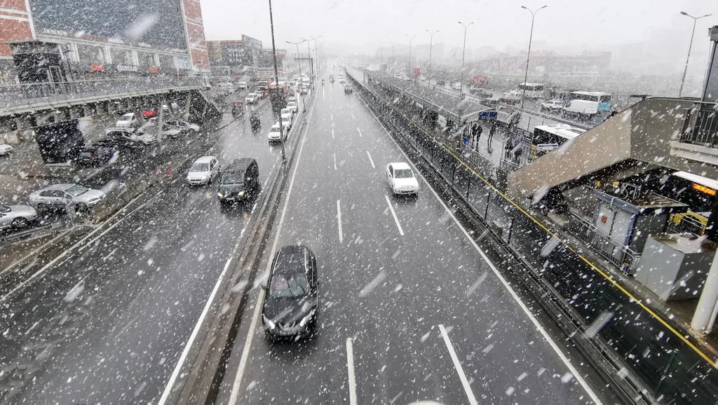 Törökország, havazás, időjárás 