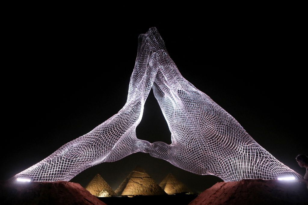'Forever is Now' Exhibition - az első nemzetközi művészeti kiállítás a gízai piramisoknál 