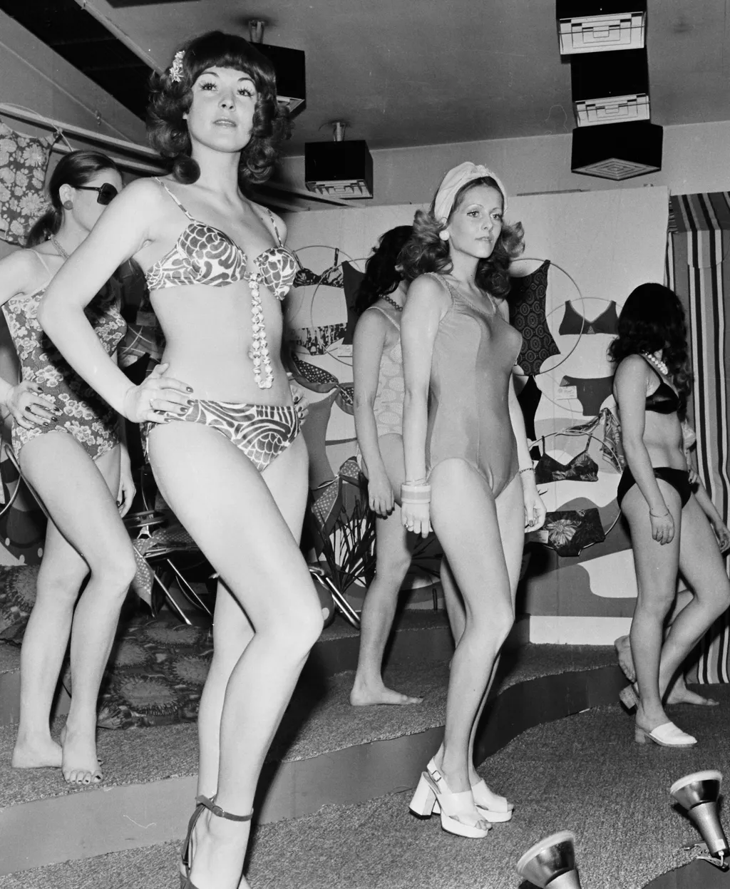 divatbemutató, manöken, divatáru, fürdőruha 1978 