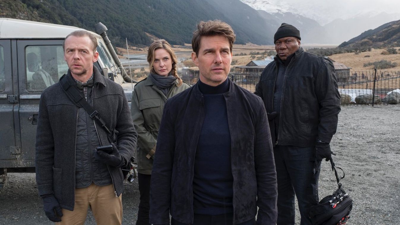 Simon Pegg, Rebecca Ferguson, Tom Cruise és Ving Rhames a Mission: Impossible 6 című film forgatásán 
