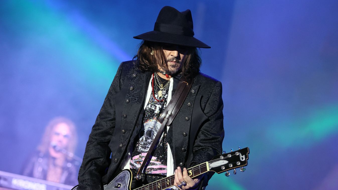 Hollywood Vampires group performs in Istanbul 2023,Alice Cooper,American actor Johnny Depp,Concert,Hollywood V Horizontal 