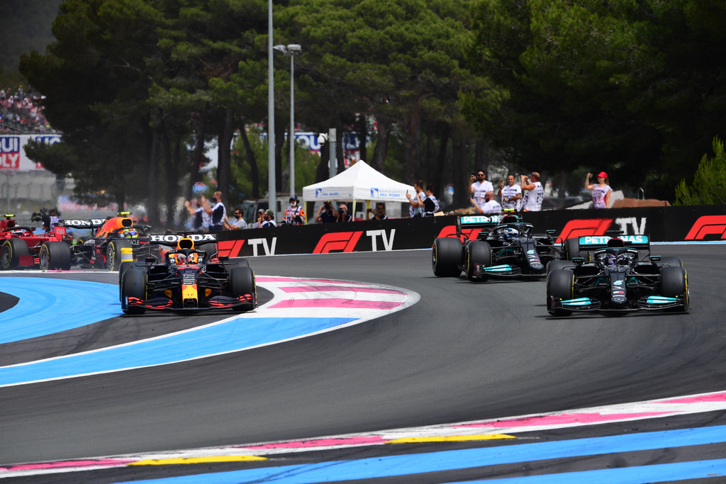 Forma-1, Max Verstappen, Red Bull, Lewis Hamilton, Mercedes, Francia Nagydíj 