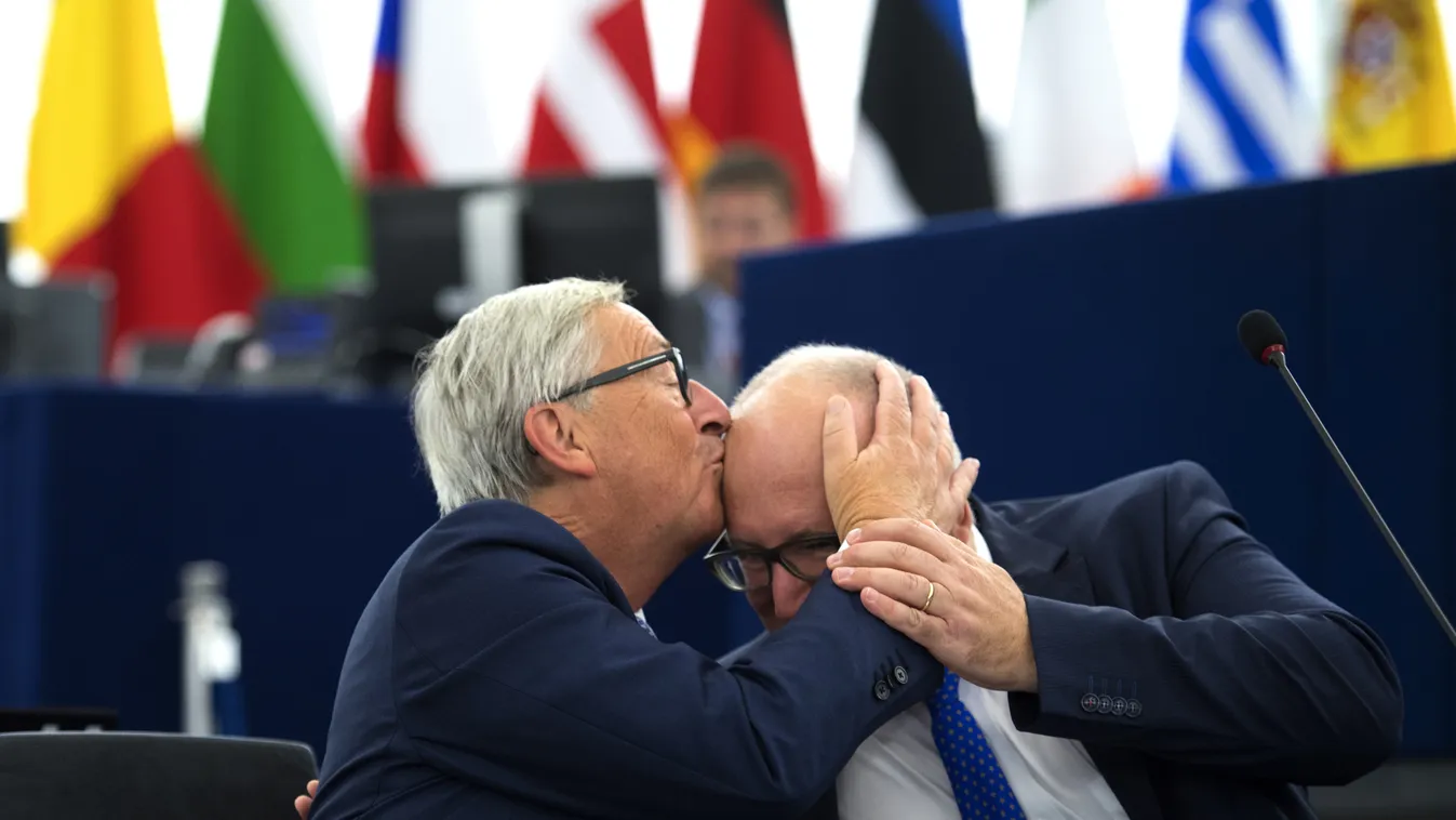Jean-Claude Juncker, csókol 