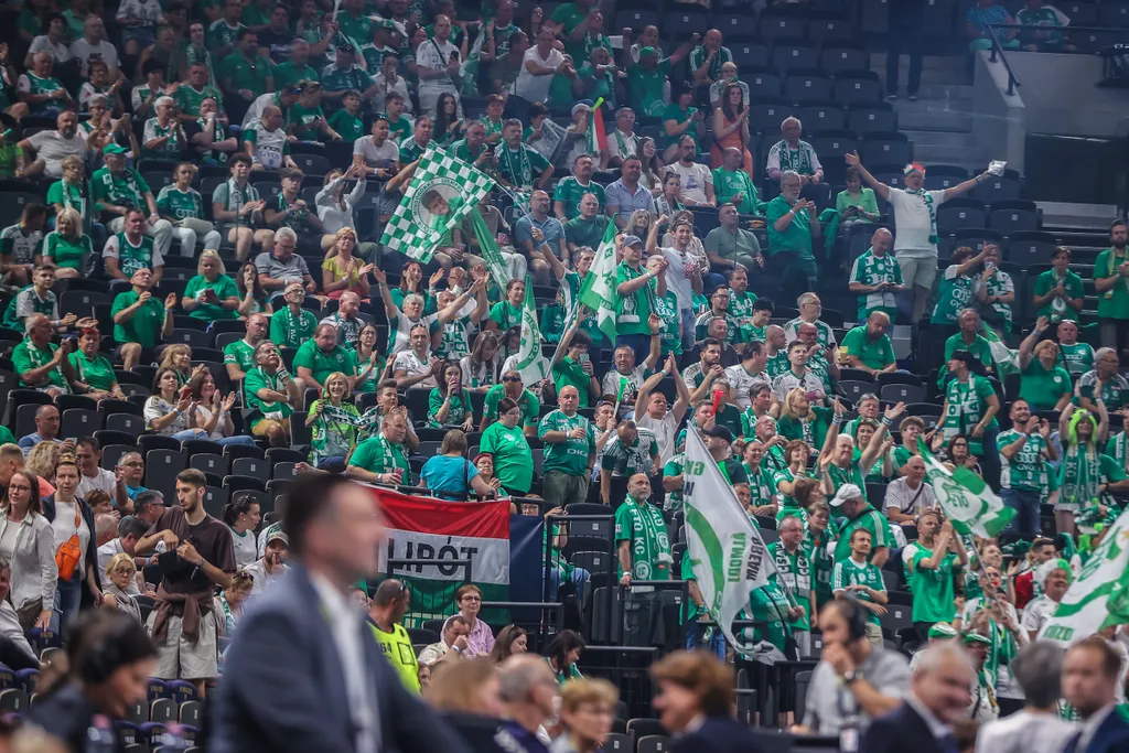 női kézilabda BL Final Four Budapest, MVM Dome,  női kézilabda,  Bajnokok Ligája négyes döntő, 2023,  EHF FINAL4 WOMEN 2023, Győr, győri szurkolók, Győri Audi ETO KC–Vipers Kristiansand 