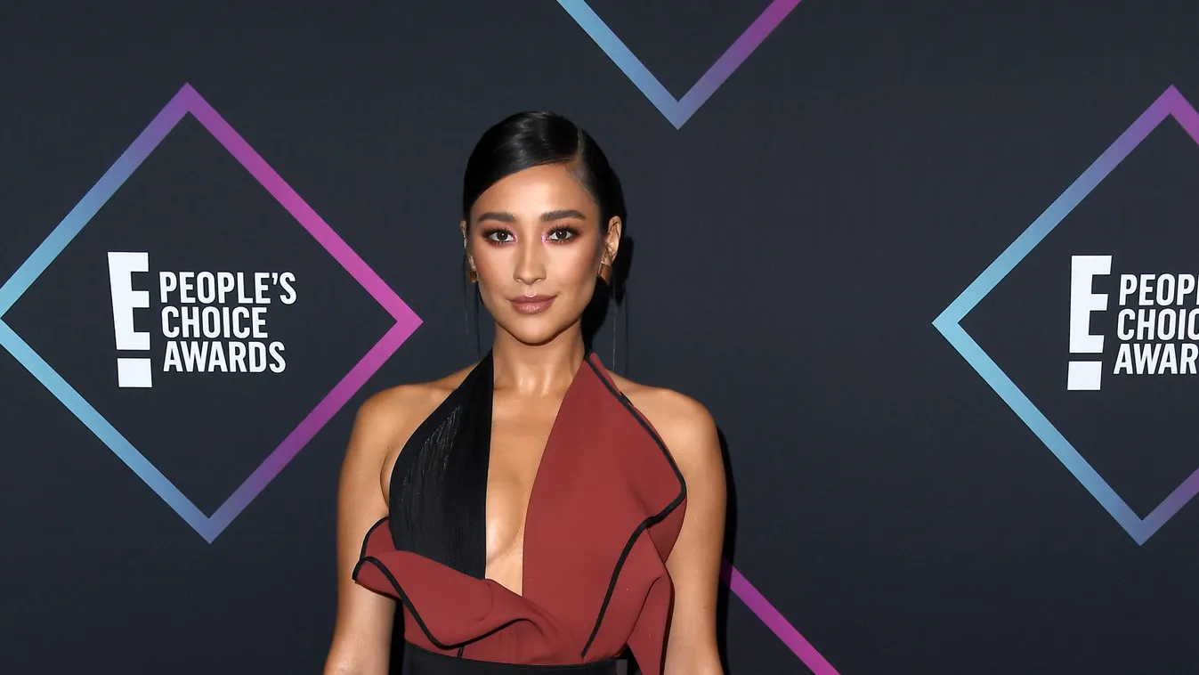 People's Choice Awards 2018 Shay Mitchell 