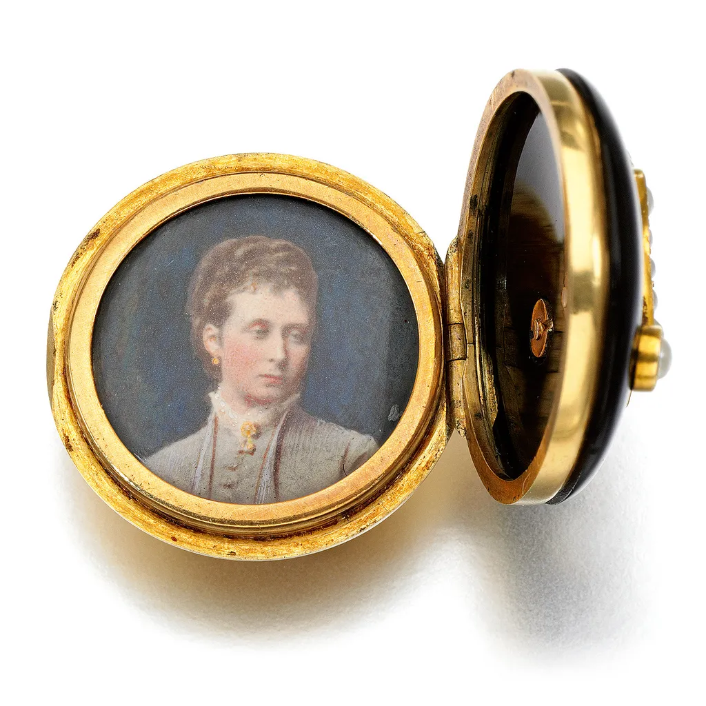 Royals Victoria auction

Portrait miniature of Princess Alice 