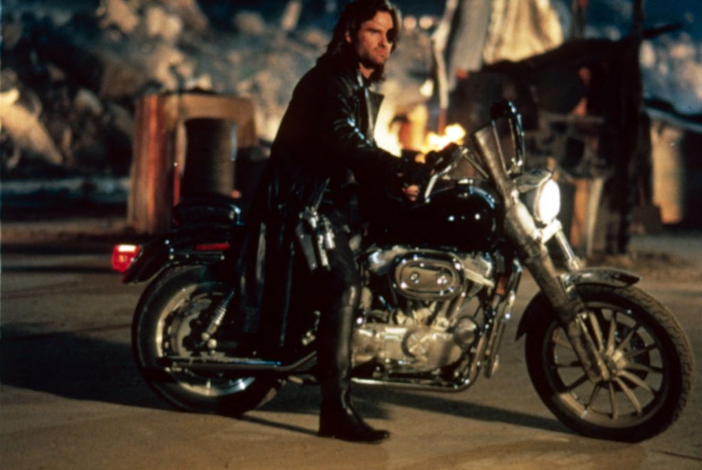 Escape from L.A. Cinema near future action mission to save one eyed eye patch Horizontal MAN MOTORCYCLE 