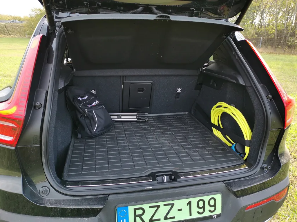 Volvo XC40 T5 Twin Engine teszt 