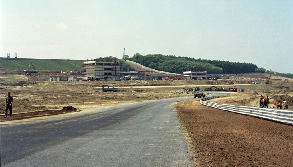 Forma-1, Magyar Nagydíj, építkezés, 1986 