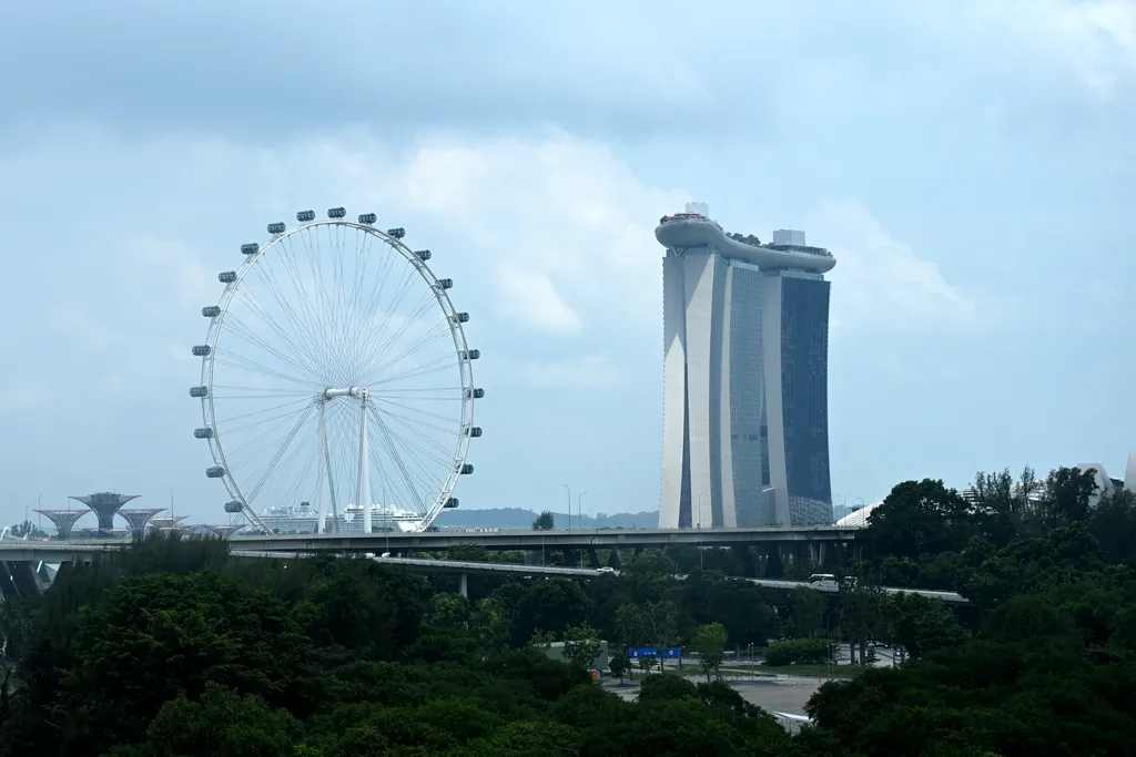 160 méteres magasságban, 45 kilométerre is ellátni a Singapore Flyer óriáskerék kabinjából, galéria, 2023 