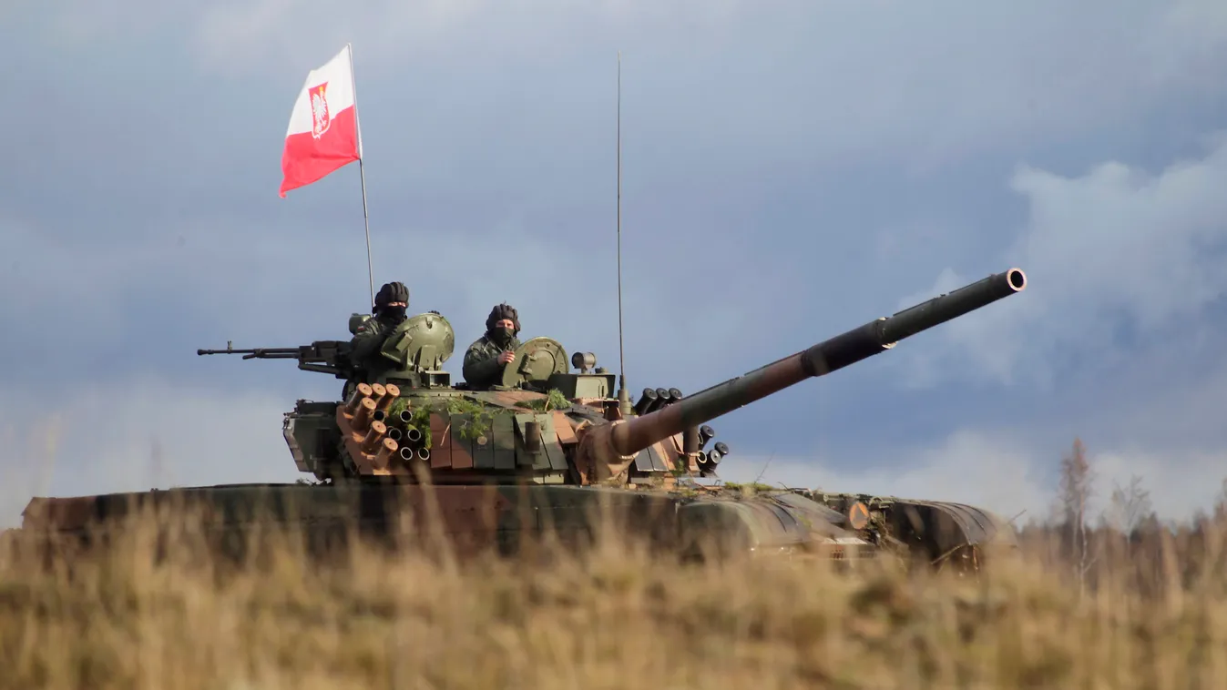 Foglalkozás gyakorlat HADI FELSZERELÉS harckocsi harckocsizó katona lengyel zászló SZEMÉLY SZIMBÓLUM tank TÁRGY zászló 